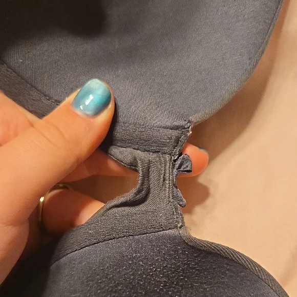 Victoria Secret Black Push Up Bra 38D - Picture 5 of 9